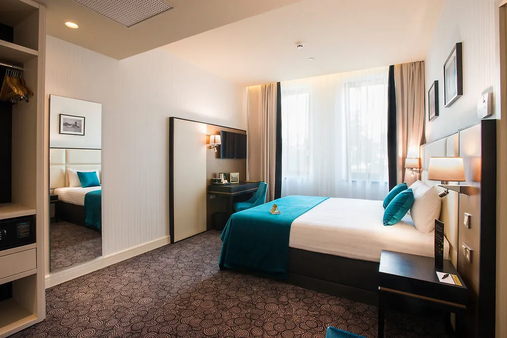 Eurostars Danube Budapest Hotel